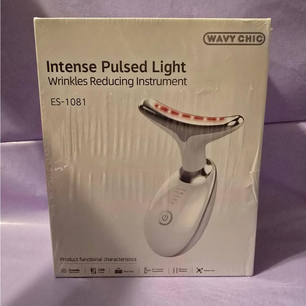 Wavy Chic red light therapy